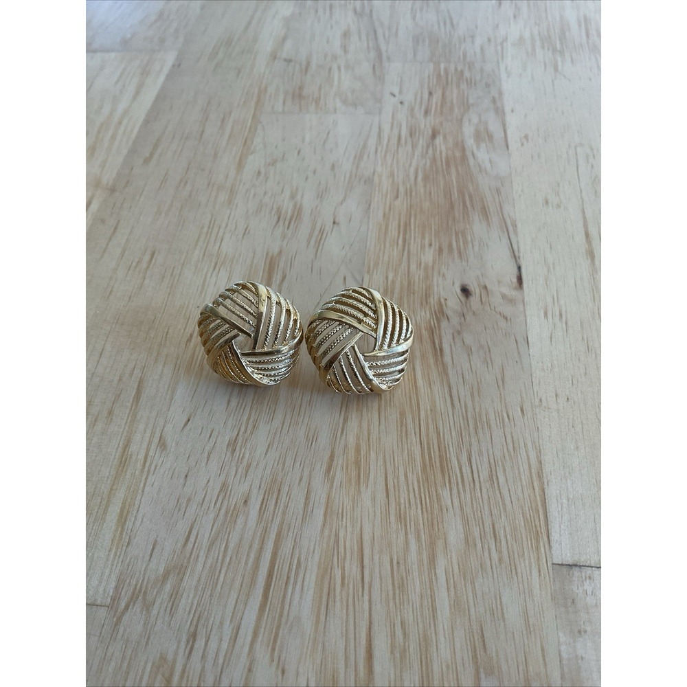 Vintage Goldtone Rope Knot Button Style pierced Earrings 1"